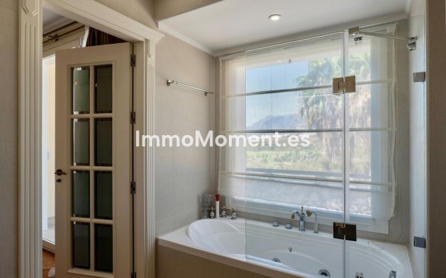 Wiederverkauf - Villa - Marbella - El Rosario