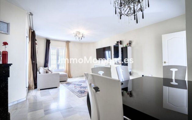 Wiederverkauf - Wohnung - Marbella - Nueva Andalucía