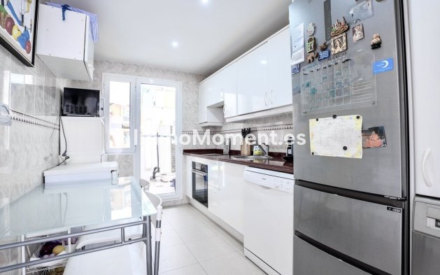 Wiederverkauf - Wohnung - Marbella - Nueva Andalucía