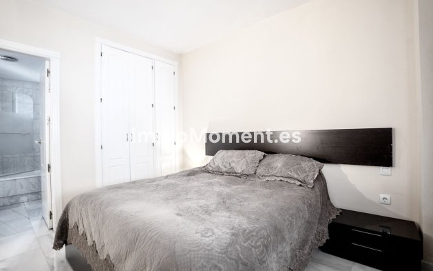 Wiederverkauf - Wohnung - Marbella - Nueva Andalucía