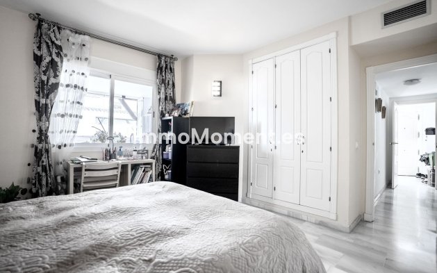 Wiederverkauf - Wohnung - Marbella - Nueva Andalucía