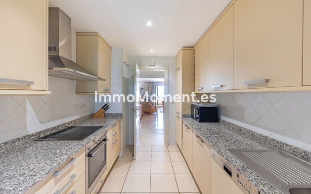 Resale - Apartment - El Paraiso - New Golden Mile