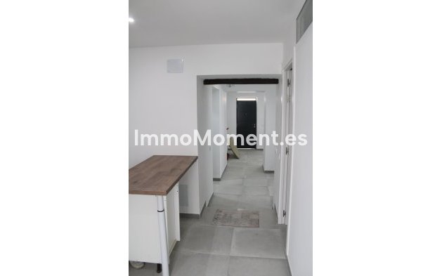 Wiederverkauf - Wohnung -   Inländisch - Alhaurín el Grande Centro