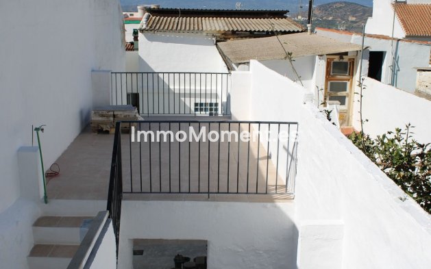 Wiederverkauf - Wohnung -   Inländisch - Alhaurín el Grande Centro