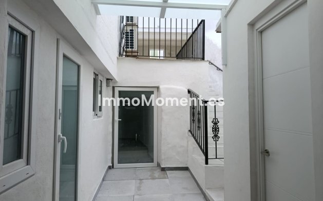 Wiederverkauf - Wohnung -   Inländisch - Alhaurín el Grande Centro