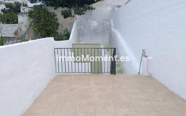 Wiederverkauf - Wohnung -   Inländisch - Alhaurín el Grande Centro