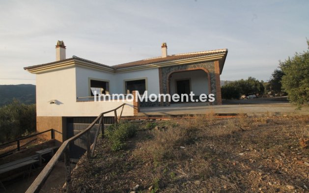 Reventa - Terreno - Interior  - Alora