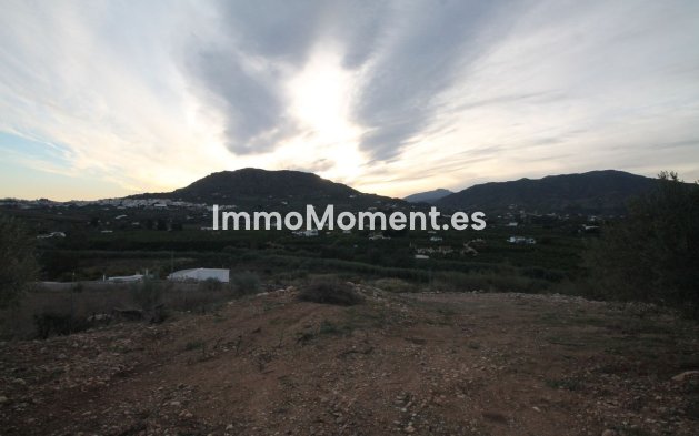 Reventa - Terreno - Interior  - Alora