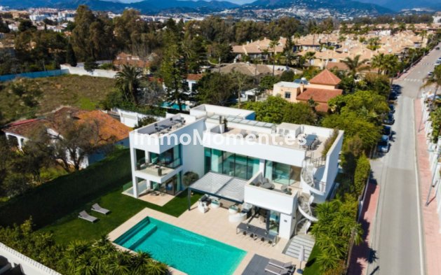 Wiederverkauf - Villa - Marbella - Puerto Banús