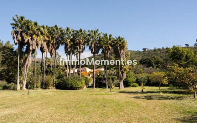 Resale - Country house - Estepona - Estepona Centro