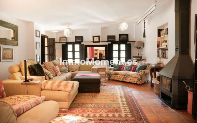 Resale - Country house - Estepona - Estepona Centro