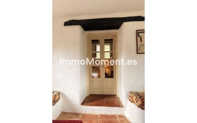 Resale - Country house - Estepona - Estepona Centro