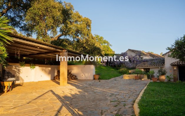 Resale - Country house - Estepona - Estepona Centro