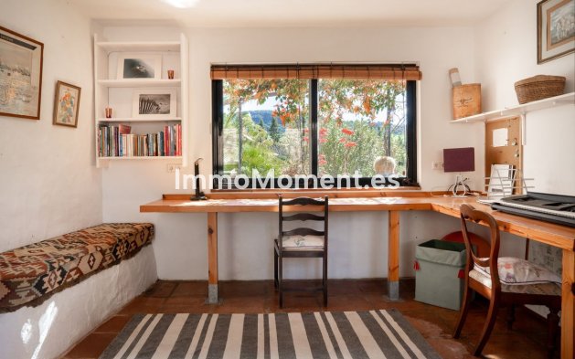 Resale - Country house - Estepona - Estepona Centro