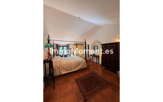 Resale - Country house - Estepona - Estepona Centro