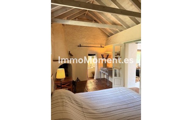 Resale - Country house - Estepona - Estepona Centro