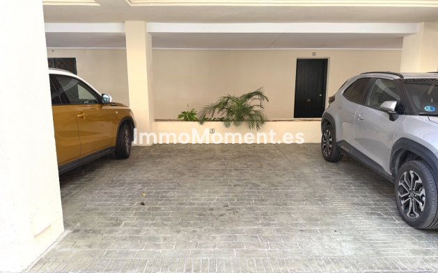 Wiederverkauf - Wohnung - Marbella - Puerto Banús