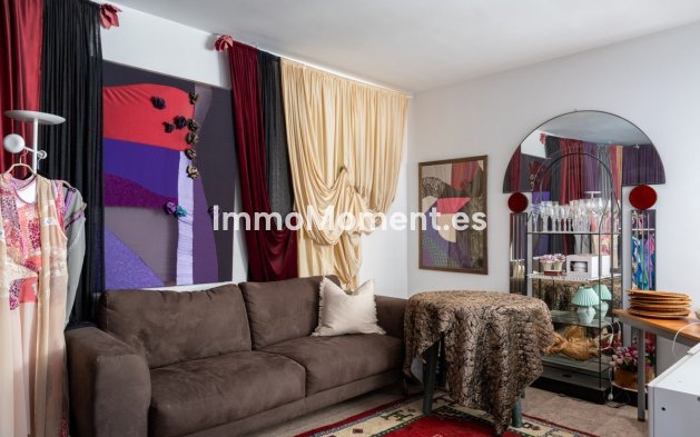 Wiederverkauf - Reihenhaus -   Inländisch - Monda