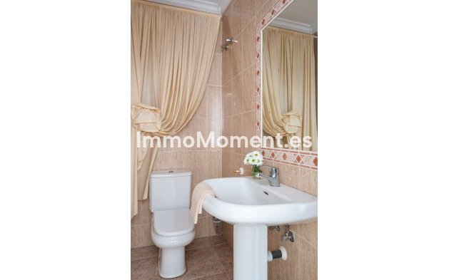 Wiederverkauf - Reihenhaus -   Inländisch - Monda