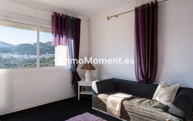 Wiederverkauf - Reihenhaus -   Inländisch - Monda