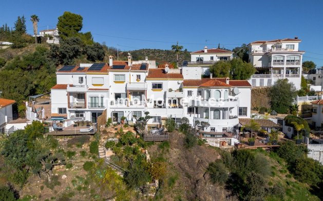 Wiederverkauf - Reihenhaus -   Inländisch - Monda