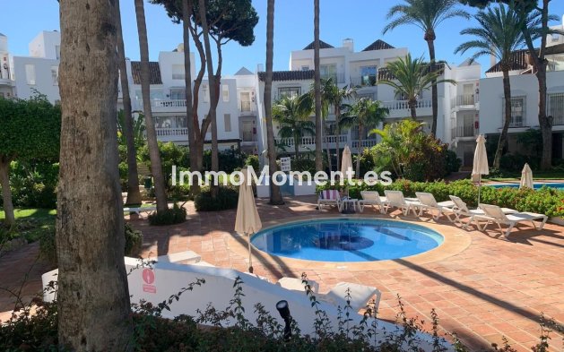 Resale - Apartment - Marbella - Elviria