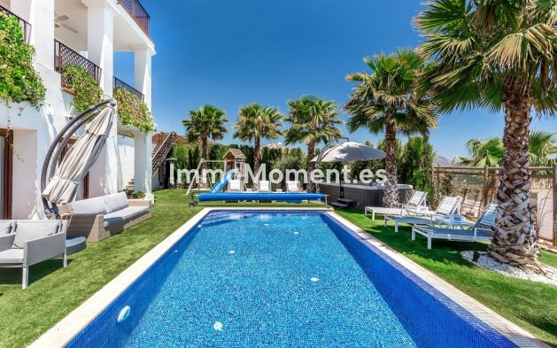 Resale - Villa - Benahavís - Benahavís Centro