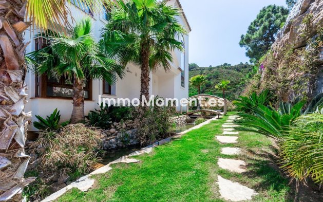 Resale - Villa - Benahavís - Benahavís Centro