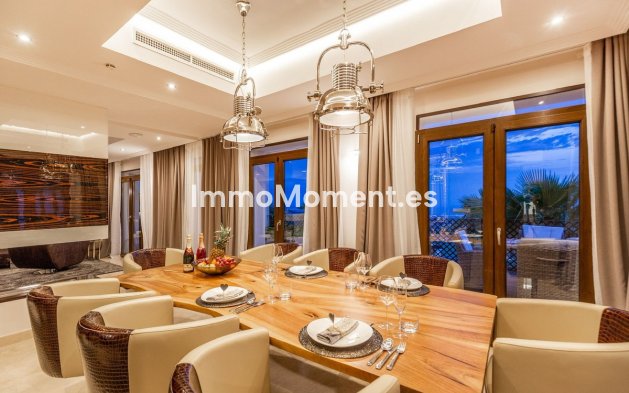 Resale - Villa - Benahavís - Benahavís Centro