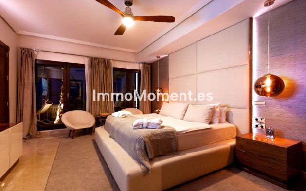 Resale - Villa - Benahavís - Benahavís Centro