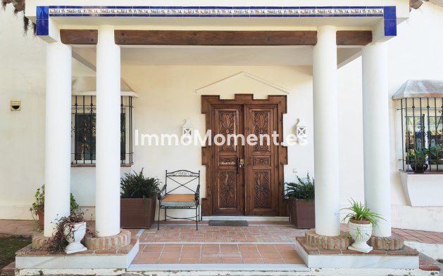 Resale - Villa - Marbella - Marbesa