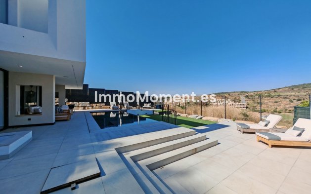 Bestaande woning - Villa - Estepona  - Estepona Centro