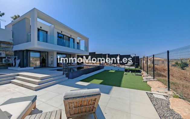 Bestaande woning - Villa - Estepona  - Estepona Centro