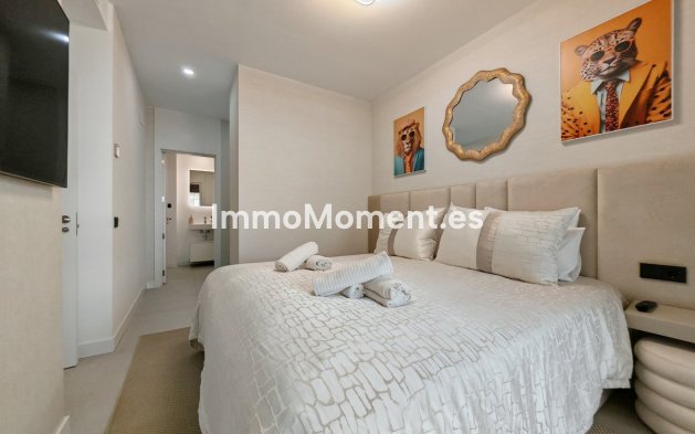 Resale - Apartment - Marbella - Altos de los Monteros