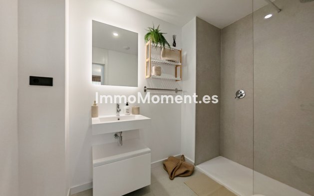 Resale - Apartment - Marbella - Altos de los Monteros