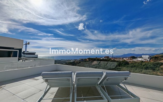 Resale - Apartment - Marbella - Altos de los Monteros