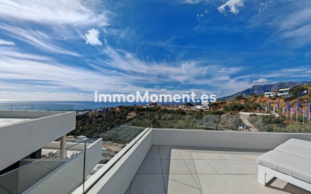 Resale - Apartment - Marbella - Altos de los Monteros
