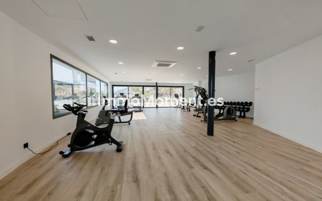 Resale - Apartment - Marbella - Altos de los Monteros