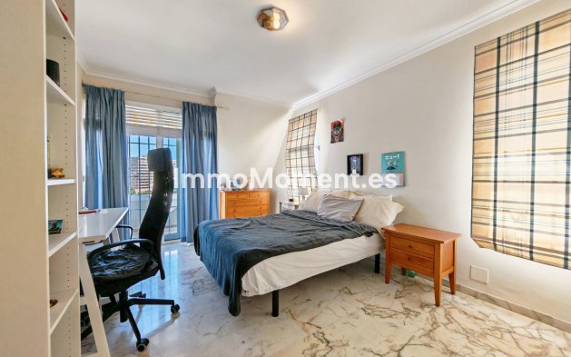 Revente - Villa - Benalmadena - Benalmadena Centro