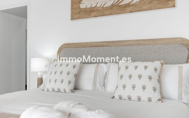 Resale - Villa - Marbella - Las Chapas