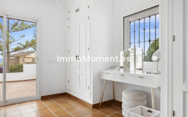 Resale - Villa - Marbella - Las Chapas