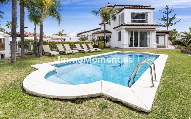 Resale - Villa - Marbella - Las Chapas