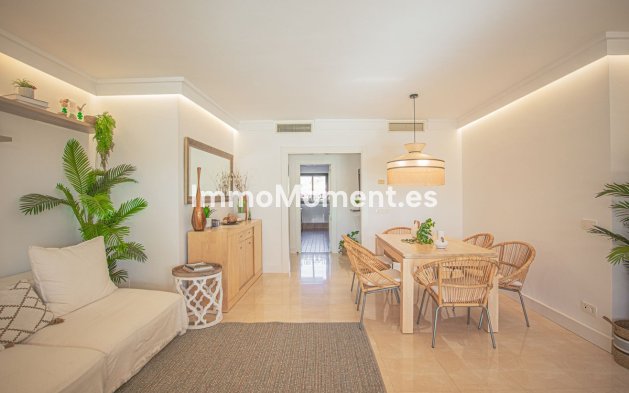 Resale - Apartment - Estepona - Estepona Centro