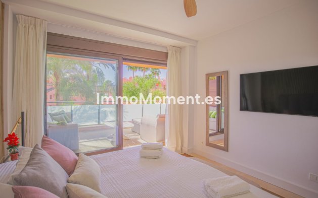 Resale - Apartment - Estepona - Estepona Centro