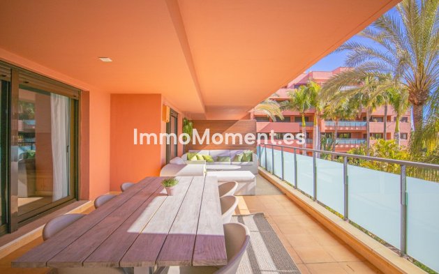 Resale - Apartment - Estepona - Estepona Centro