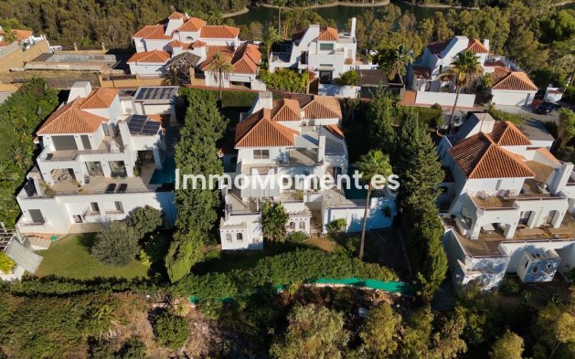 Revente - Villa - Marbella - Nueva Andalucía