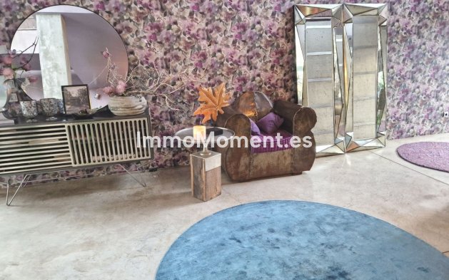 Resale - Villa - Estepona - Estepona Centro