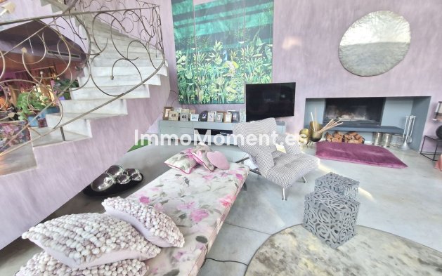 Resale - Villa - Estepona - Estepona Centro