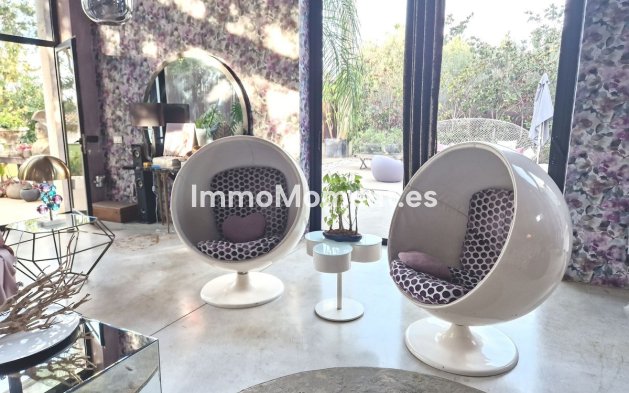 Resale - Villa - Estepona - Estepona Centro