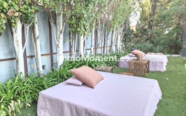 Resale - Villa - Estepona - Estepona Centro